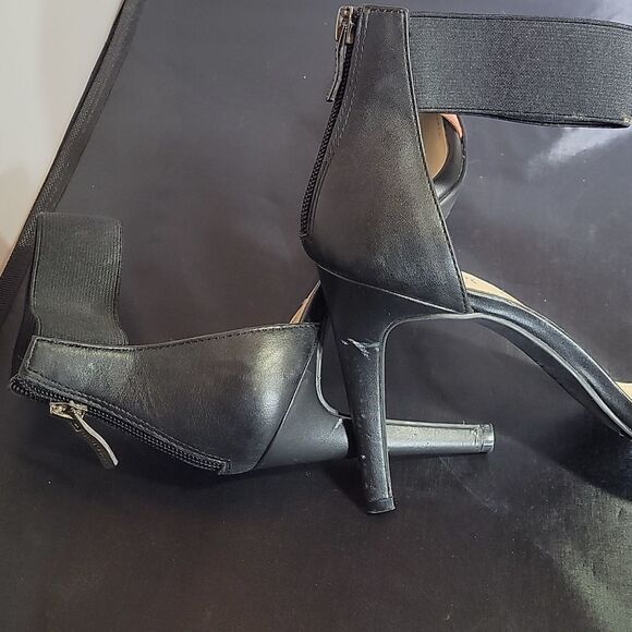 BCBG PARIS ANKLE STRAP OPEN TOES HIGH HEEL STILETTOS PUMP SANDAL - Picture 3 of 15